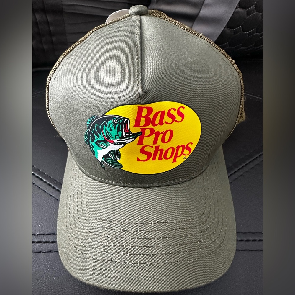 NWT!! Bass Pro Shops Hat
